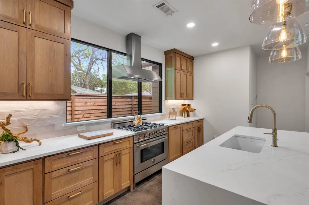3938 Lively Lane Dallas, TX 75220