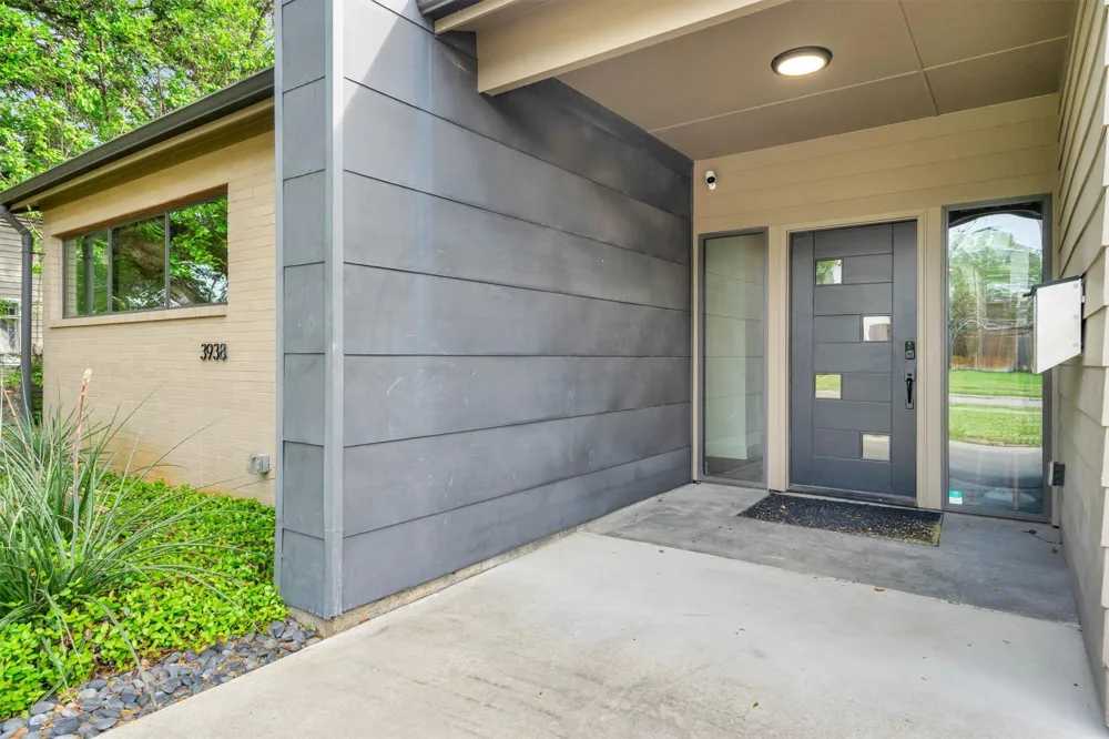 3938 Lively Lane Dallas, TX 75220