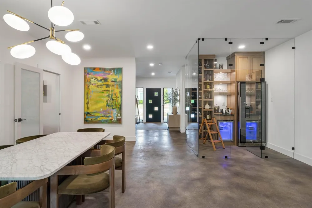 3938 Lively Lane Dallas, TX 75220
