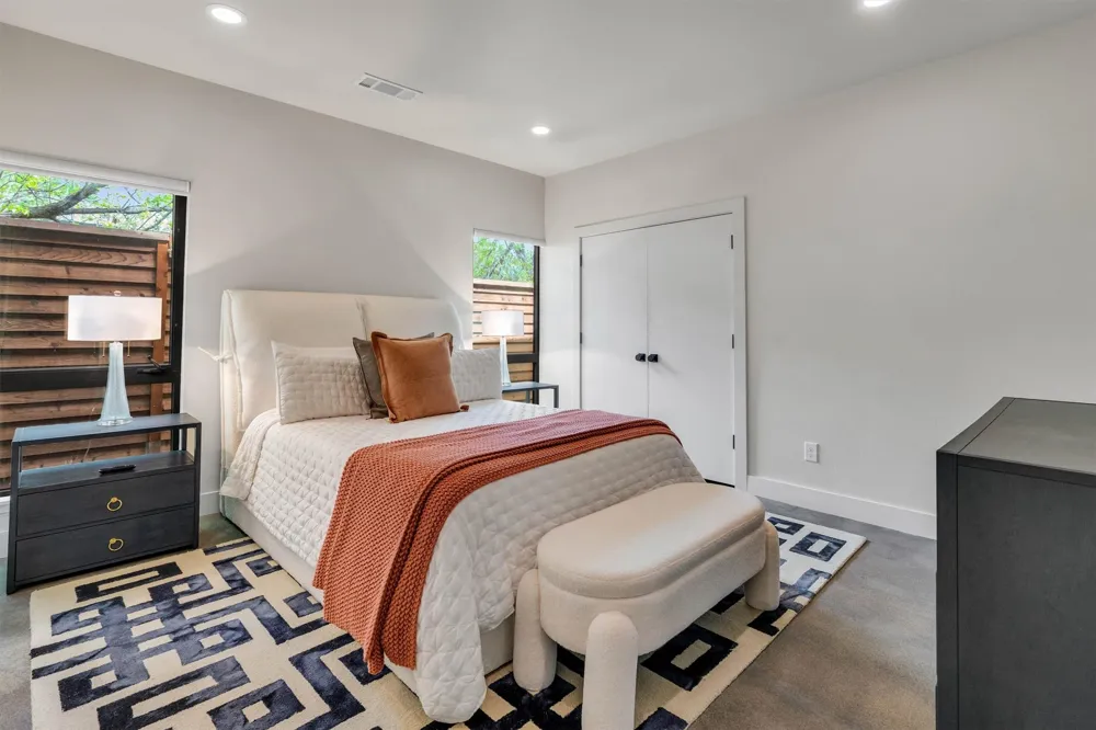 3938 Lively Lane Dallas, TX 75220