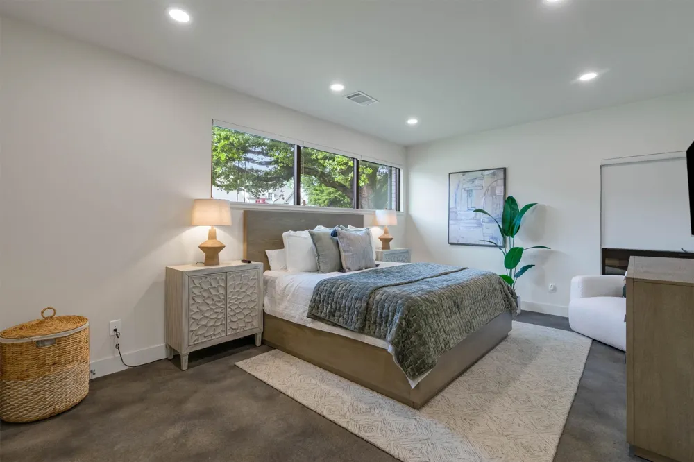 3938 Lively Lane Dallas, TX 75220