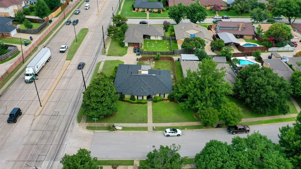 917 Meadowgate Drive Garland, TX 75040