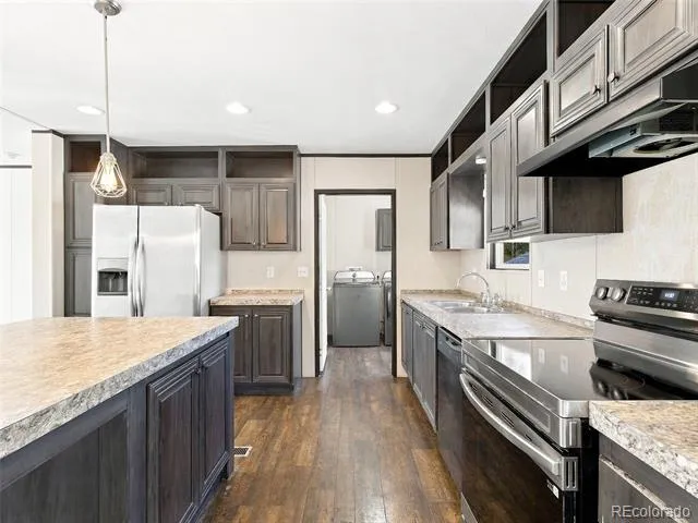 11083 Wild Basin Longmont, CO 80504