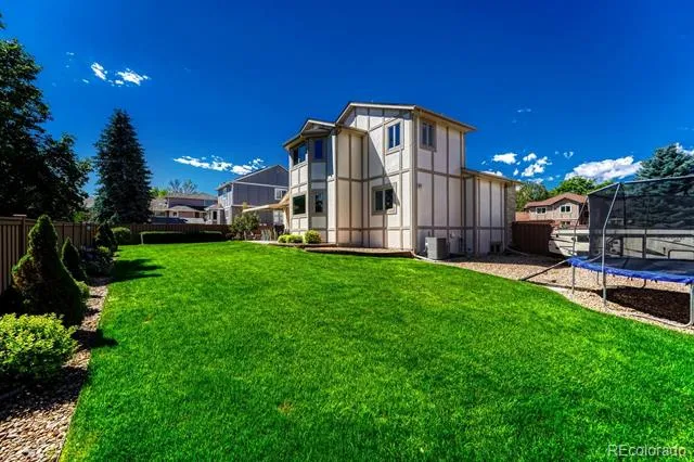 563 Columbine Avenue Broomfield, CO 80020