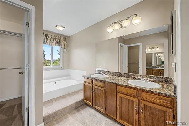 487 S Kingston Circle Aurora, CO 80012