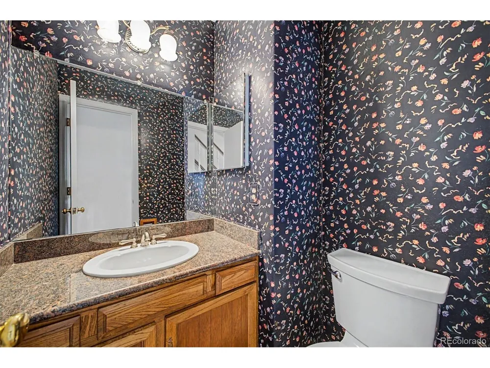 487 S Kingston Circle Aurora, CO 80012