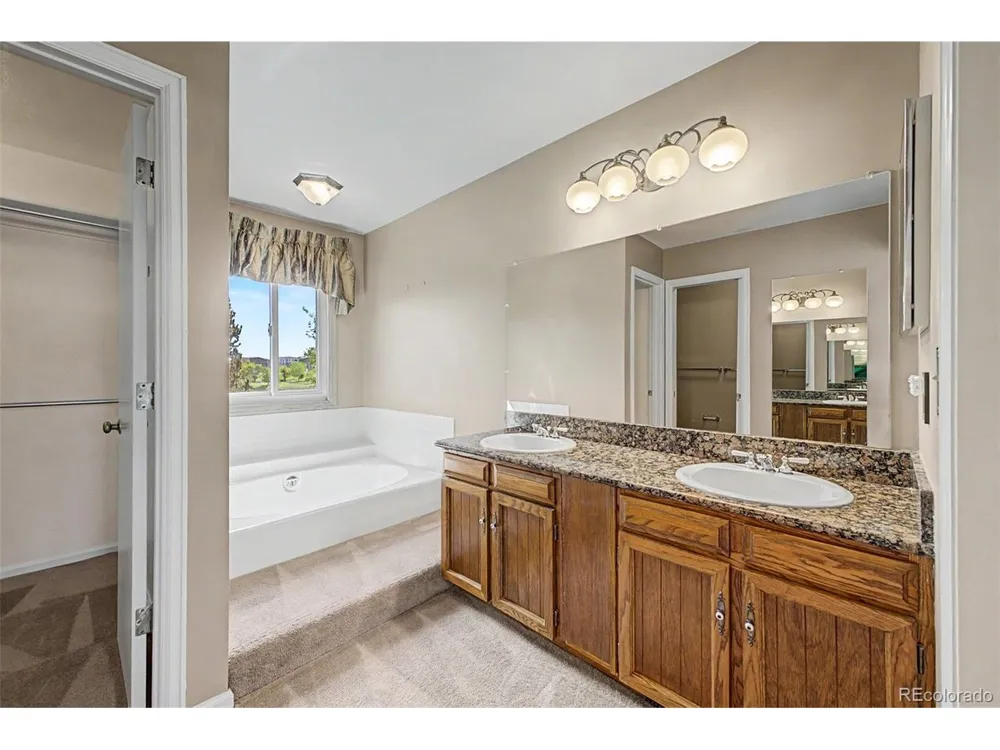 487 S Kingston Circle Aurora, CO 80012
