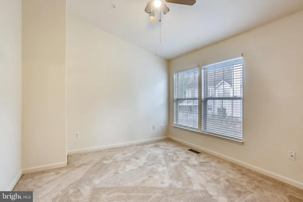 20606 DUCK POND PLACE #5-504 Germantown, MD 20874