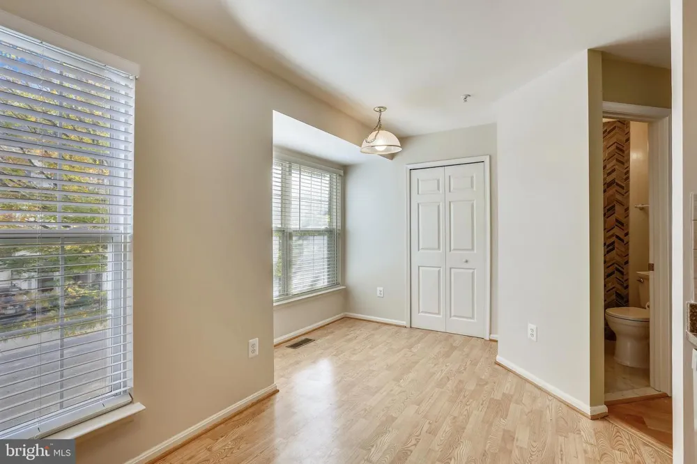 20606 DUCK POND PLACE #5-504 Germantown, MD 20874