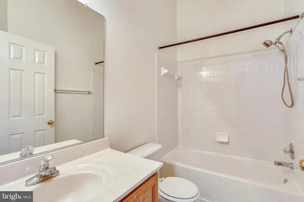 20606 DUCK POND PLACE #5-504 Germantown, MD 20874