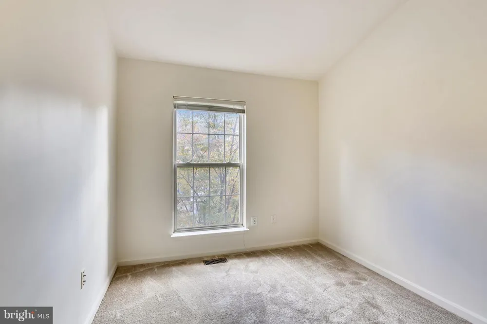 20606 DUCK POND PLACE #5-504 Germantown, MD 20874