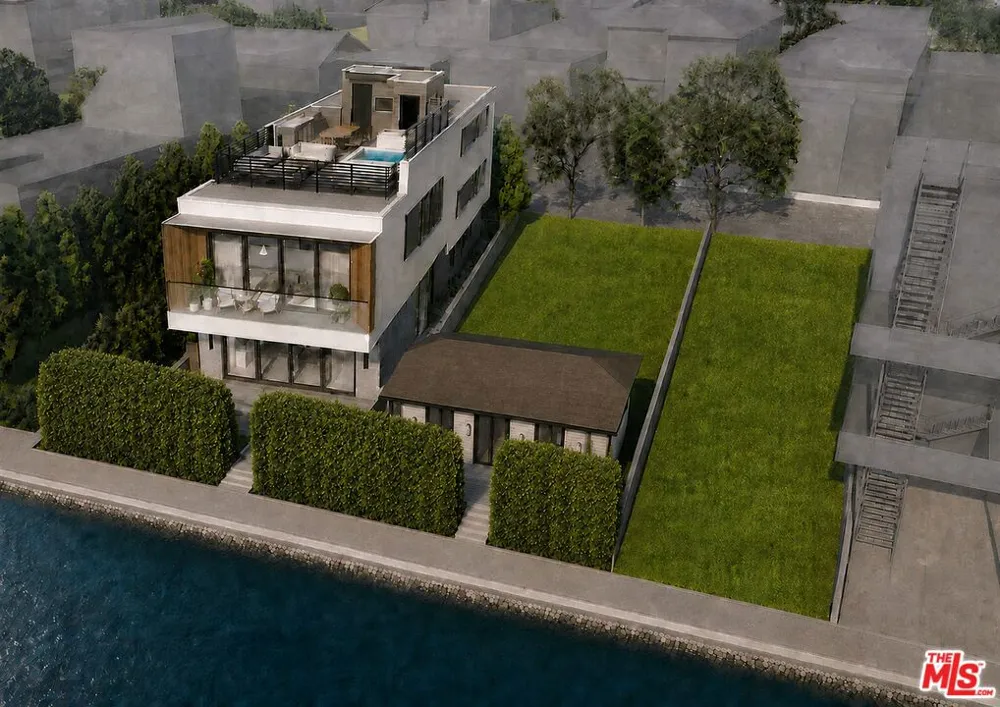 410 Linnie Canal Venice, CA 90291