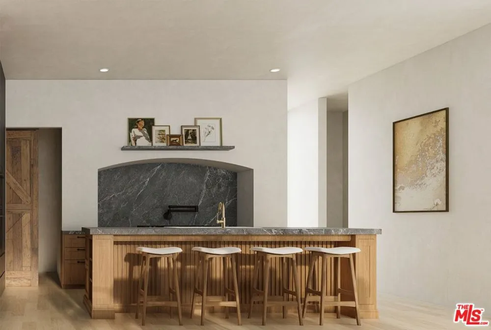 410 Linnie Canal Venice, CA 90291