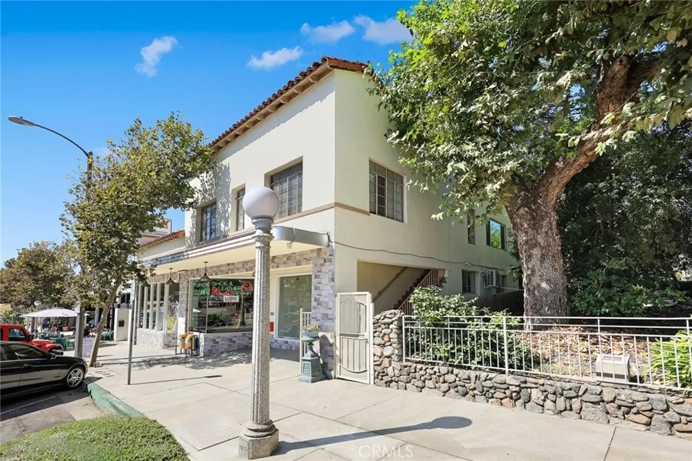 57 Baldwin Avenue #B Sierra Madre, CA 91024