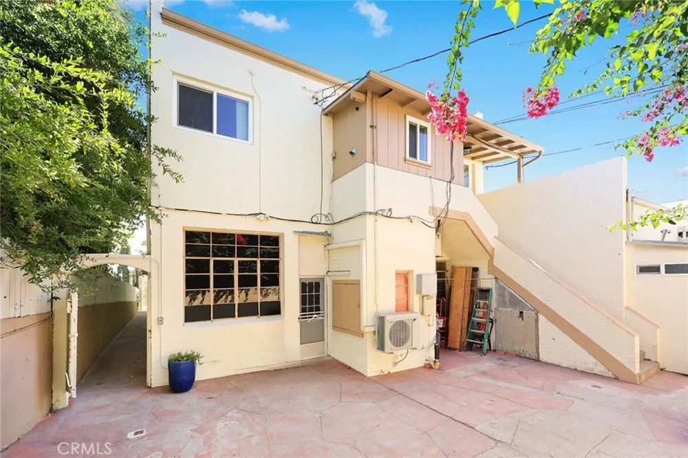 57 Baldwin Avenue #B Sierra Madre, CA 91024