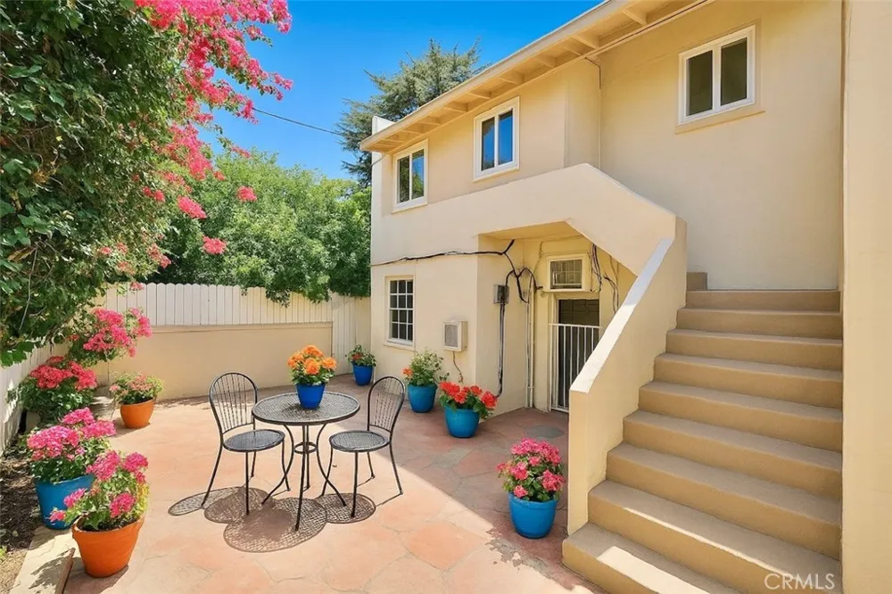 57 Baldwin Avenue #B Sierra Madre, CA 91024