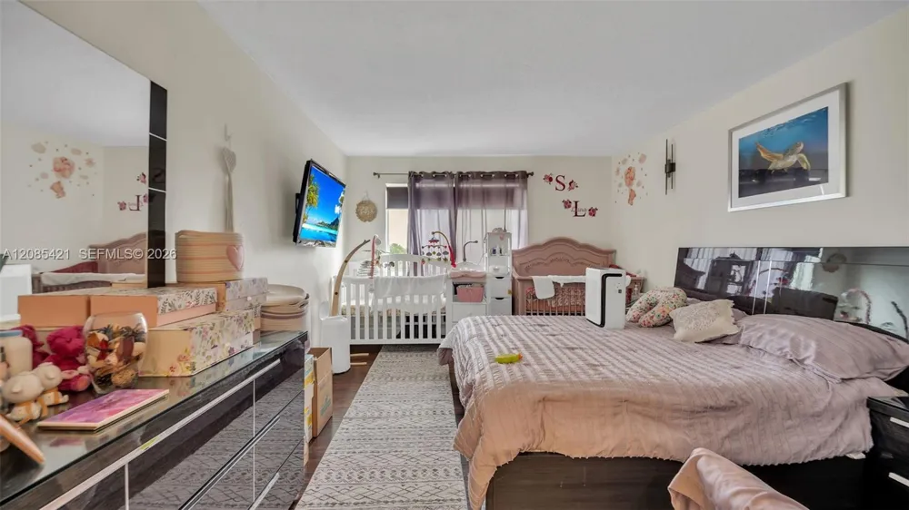 8001 Crespi Blvd #4B Miami Beach, FL 33141