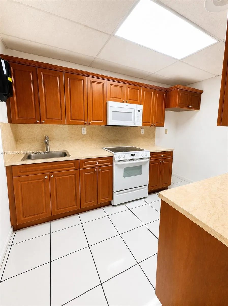 3100 Milam Dairy Rd #112 Miami, FL 33122