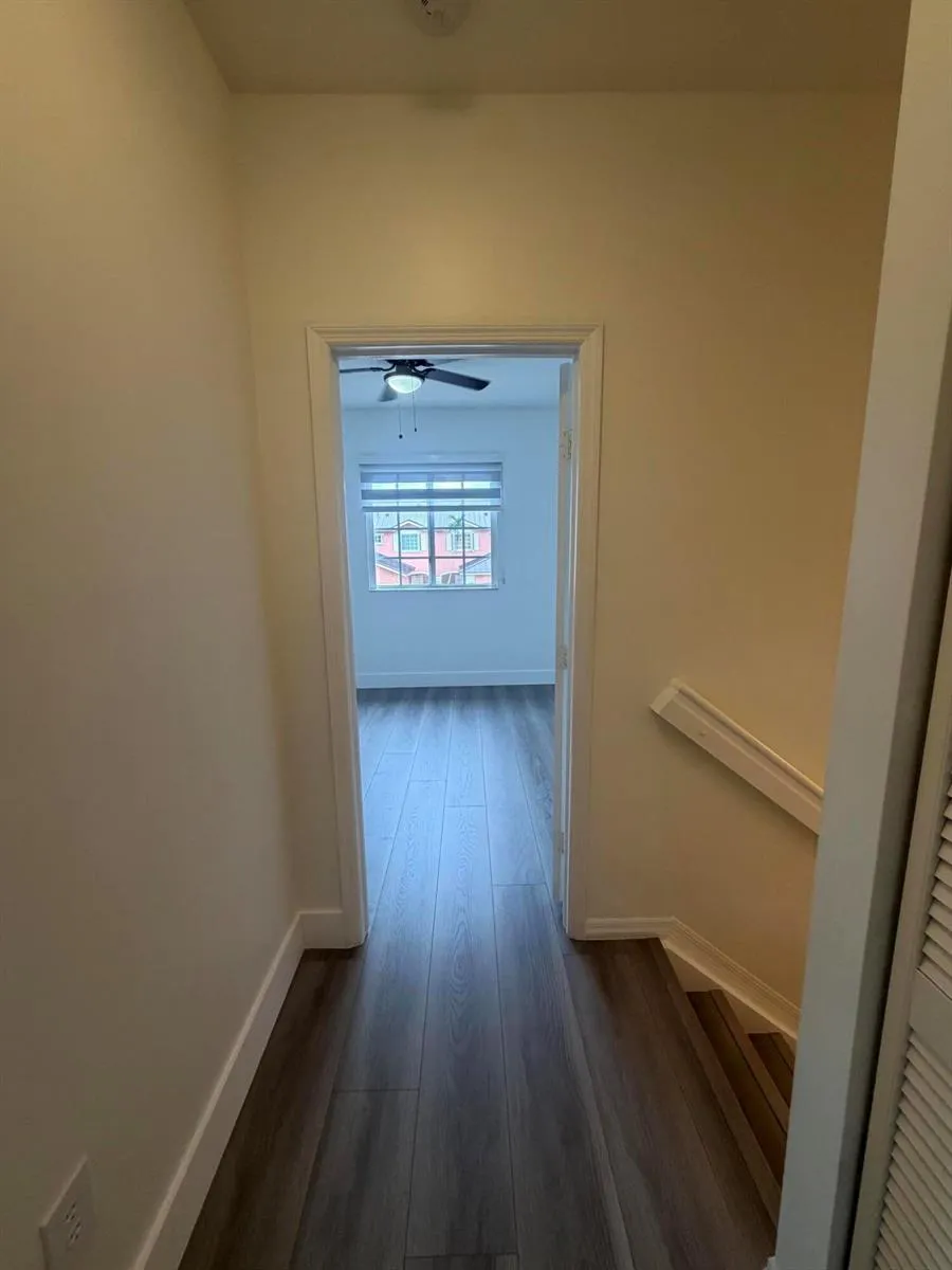 1107 NW 100th Avenue Pembroke Pines, FL 33024