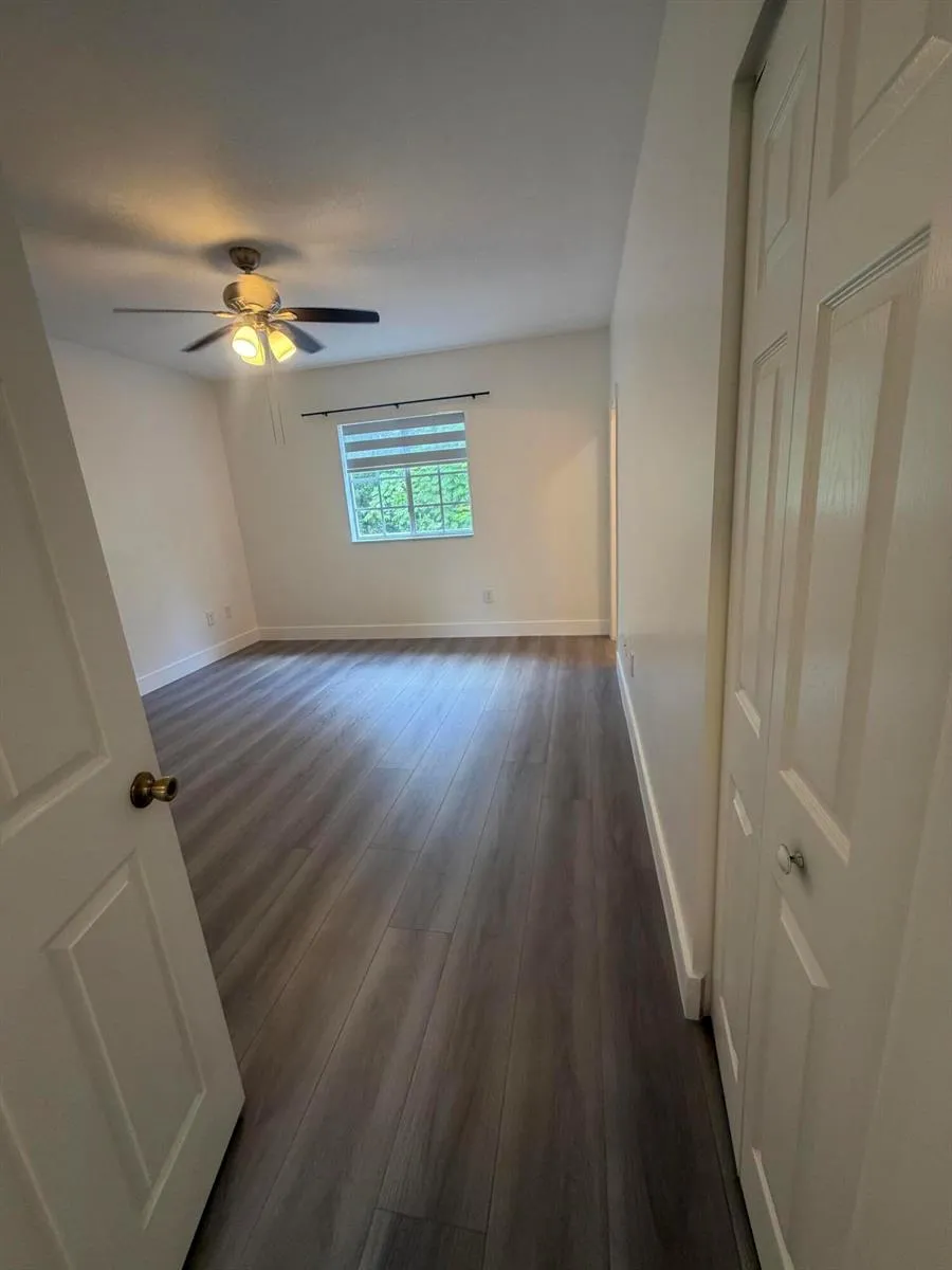 1107 NW 100th Avenue Pembroke Pines, FL 33024