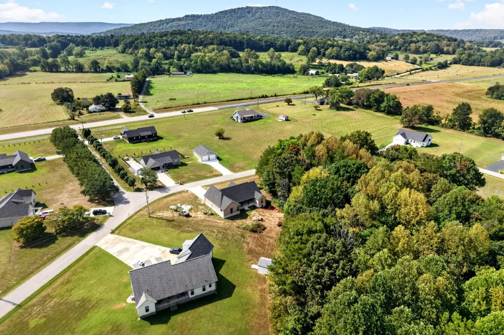 182 Red Oak Ln Monroe, TN 38573