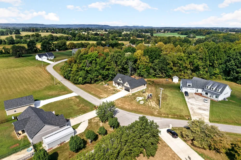 182 Red Oak Ln Monroe, TN 38573