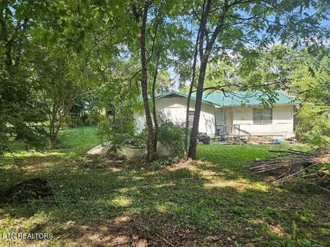 3561 Grade Rd