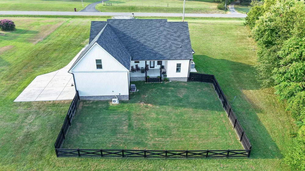 1900 Highway 25 W Hartsville, TN 37074