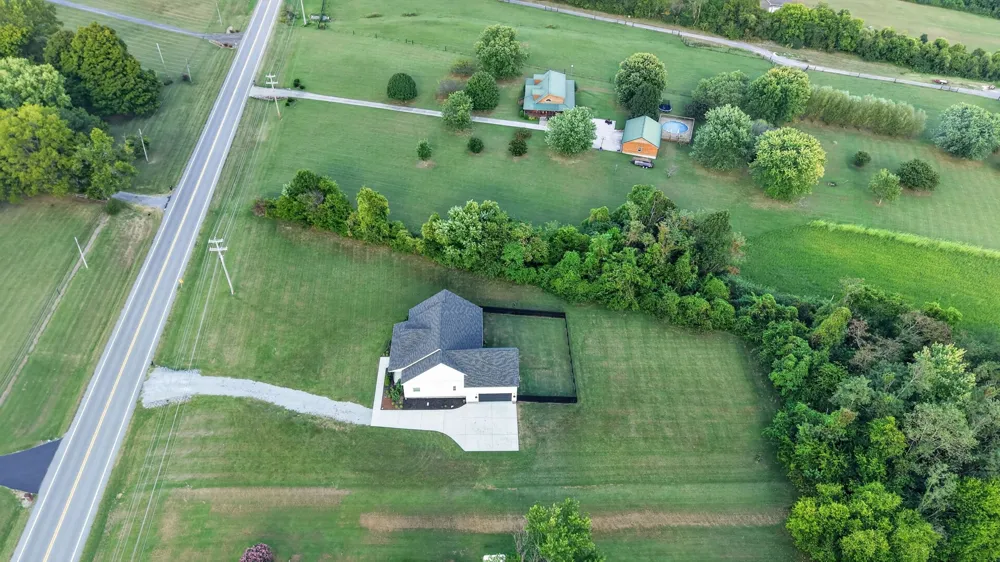 1900 Highway 25 W Hartsville, TN 37074