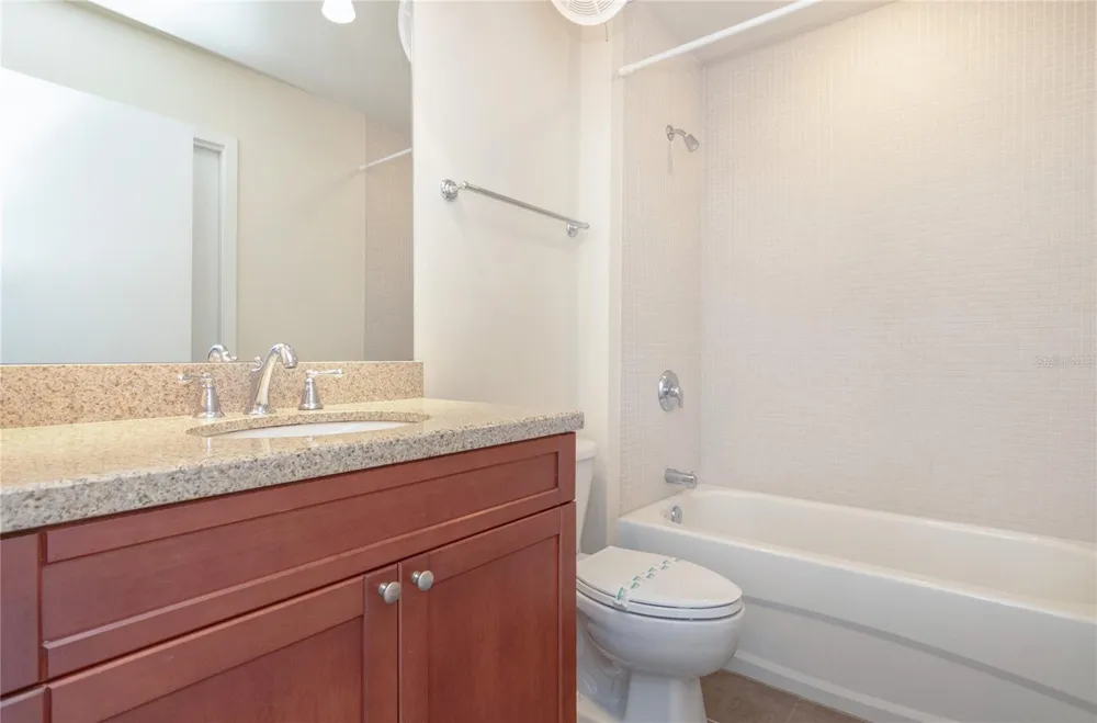 525 E JACKSON STREET #704 Orlando, FL 32801