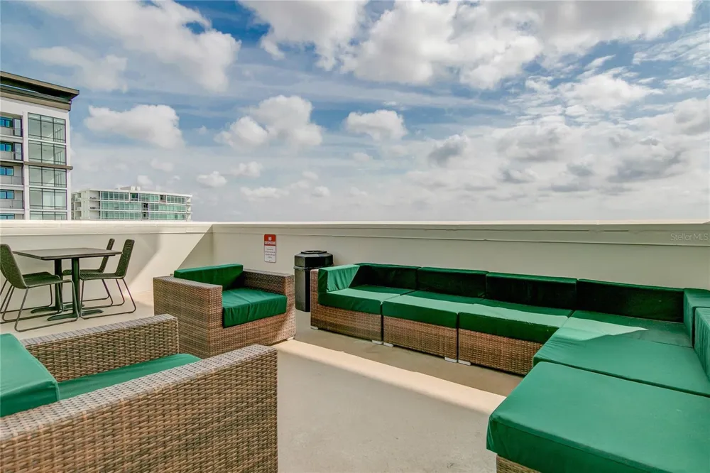 525 E JACKSON STREET #704 Orlando, FL 32801
