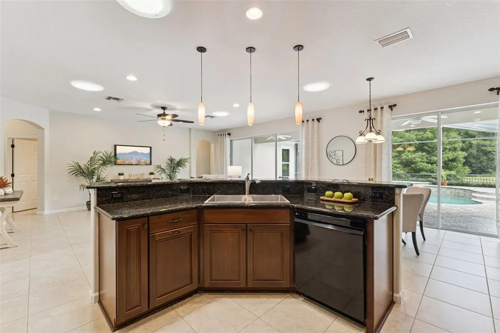1110 HERON POINT WAY Deland, FL 32724