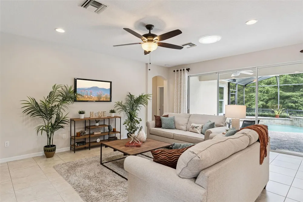 1110 HERON POINT WAY Deland, FL 32724