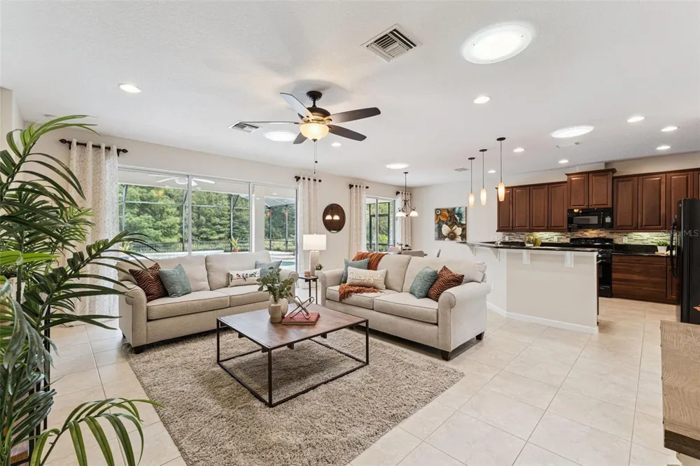 1110 HERON POINT WAY Deland, FL 32724
