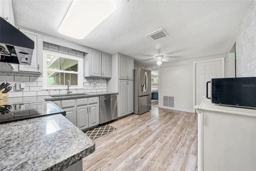 37421 LAYTON ROAD Dade City, FL 33525