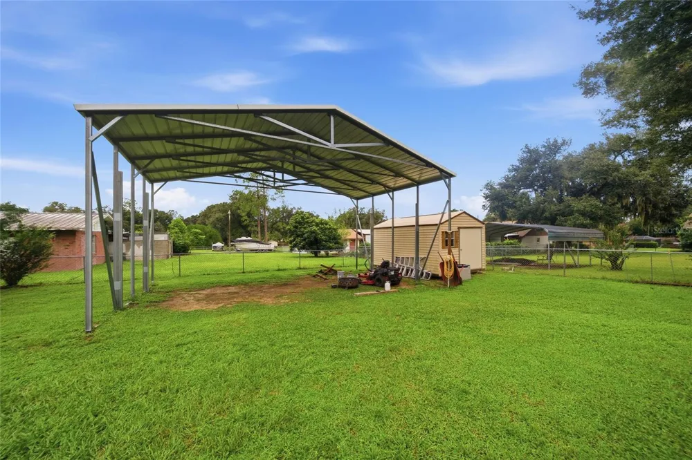 37421 LAYTON ROAD Dade City, FL 33525