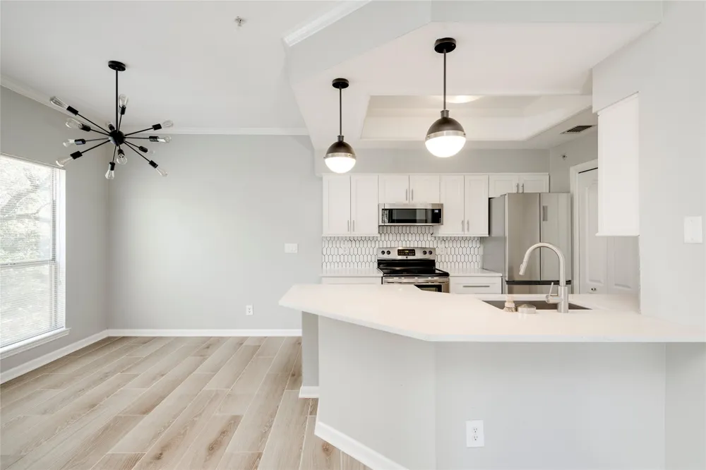 6000 Shepherd Mountain Cove #601 Austin, TX 78730