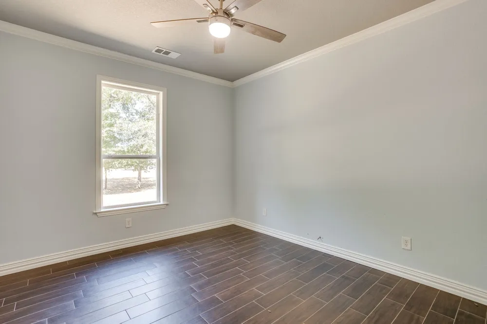 Address Not Shown Springtown, TX 76082