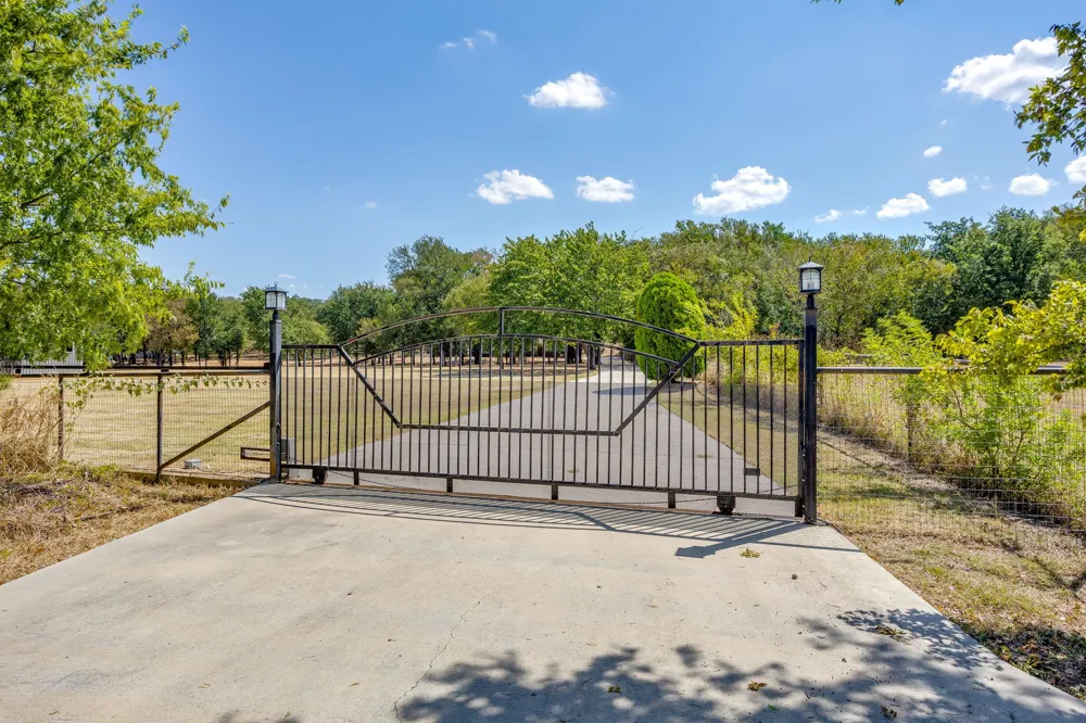 Address Not Shown Springtown, TX 76082