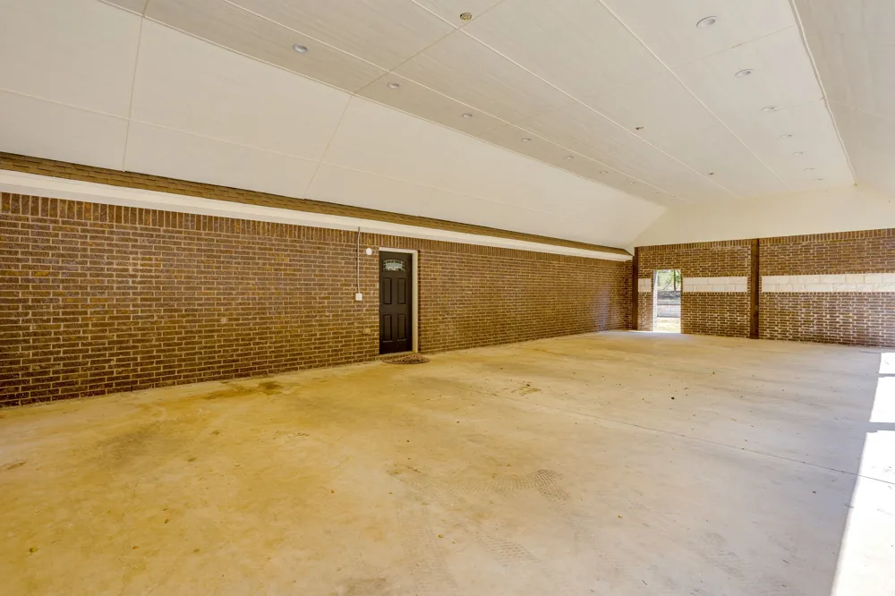 Address Not Shown Springtown, TX 76082