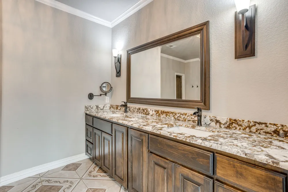 Address Not Shown Springtown, TX 76082