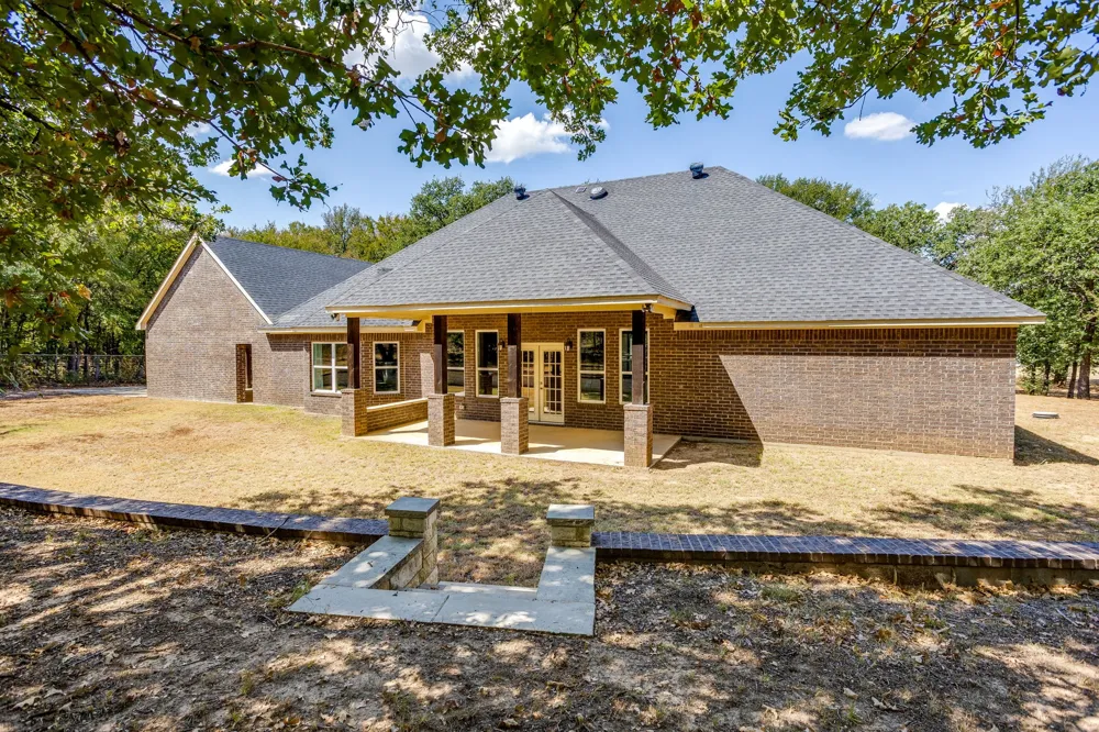 Address Not Shown Springtown, TX 76082
