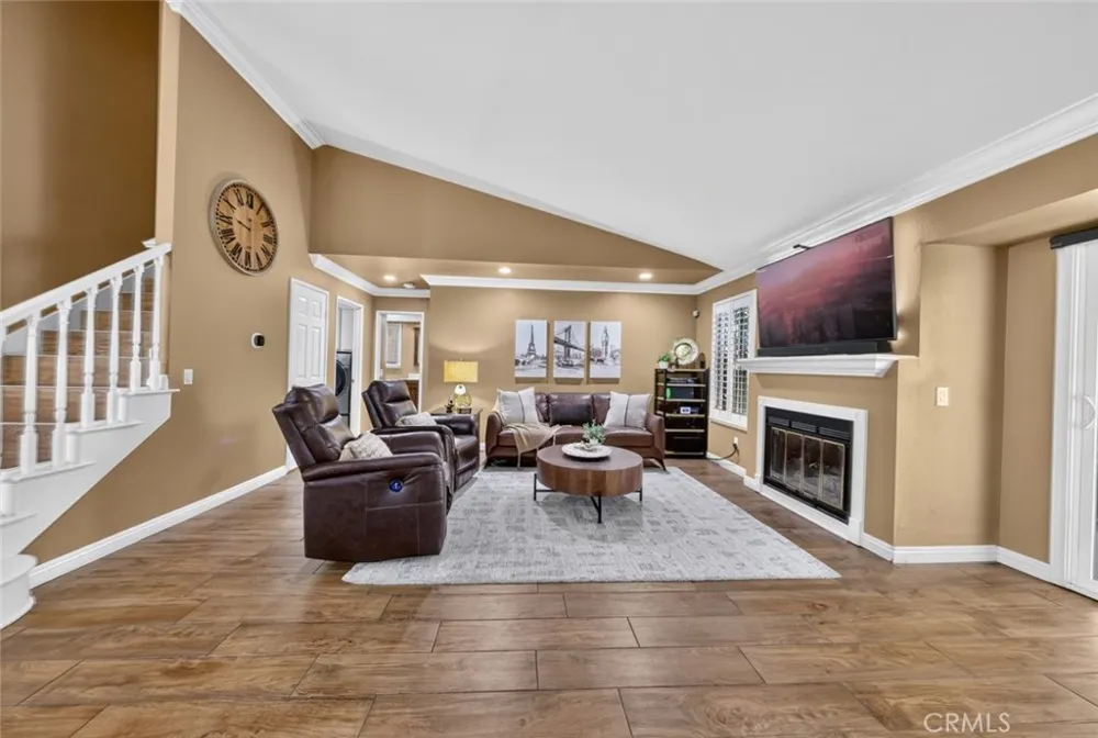 2275 Eagle Drive La Verne, CA 91750