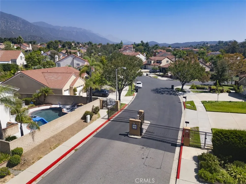 2275 Eagle Drive La Verne, CA 91750