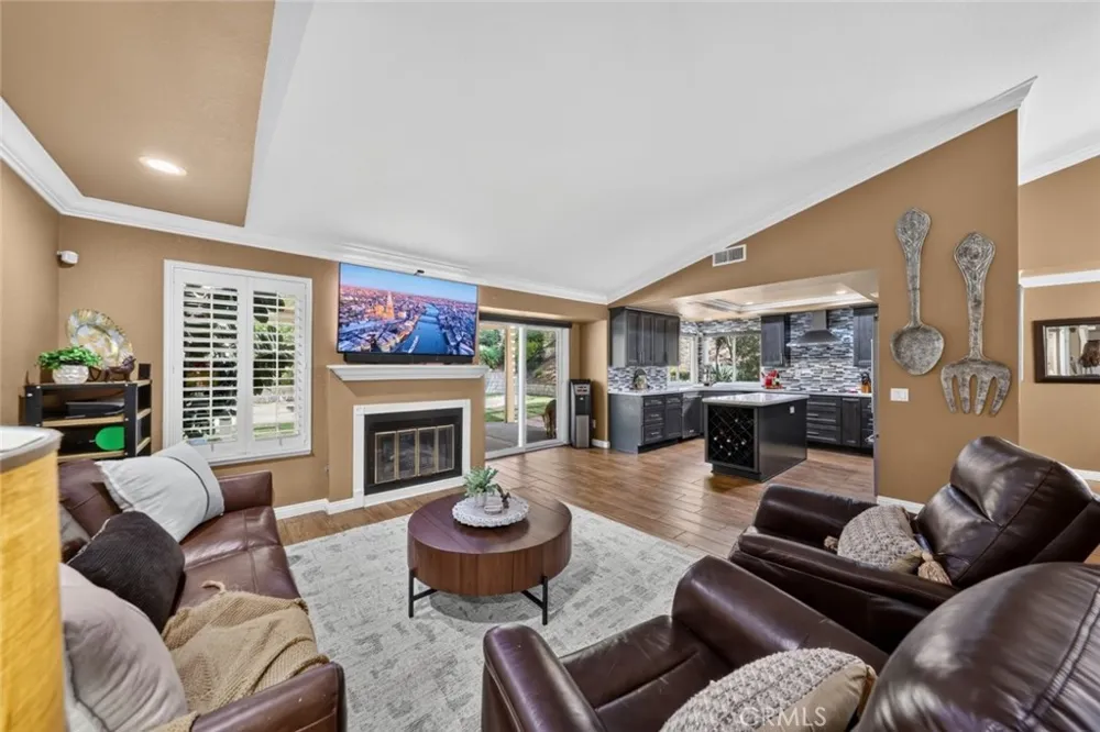 2275 Eagle Drive La Verne, CA 91750