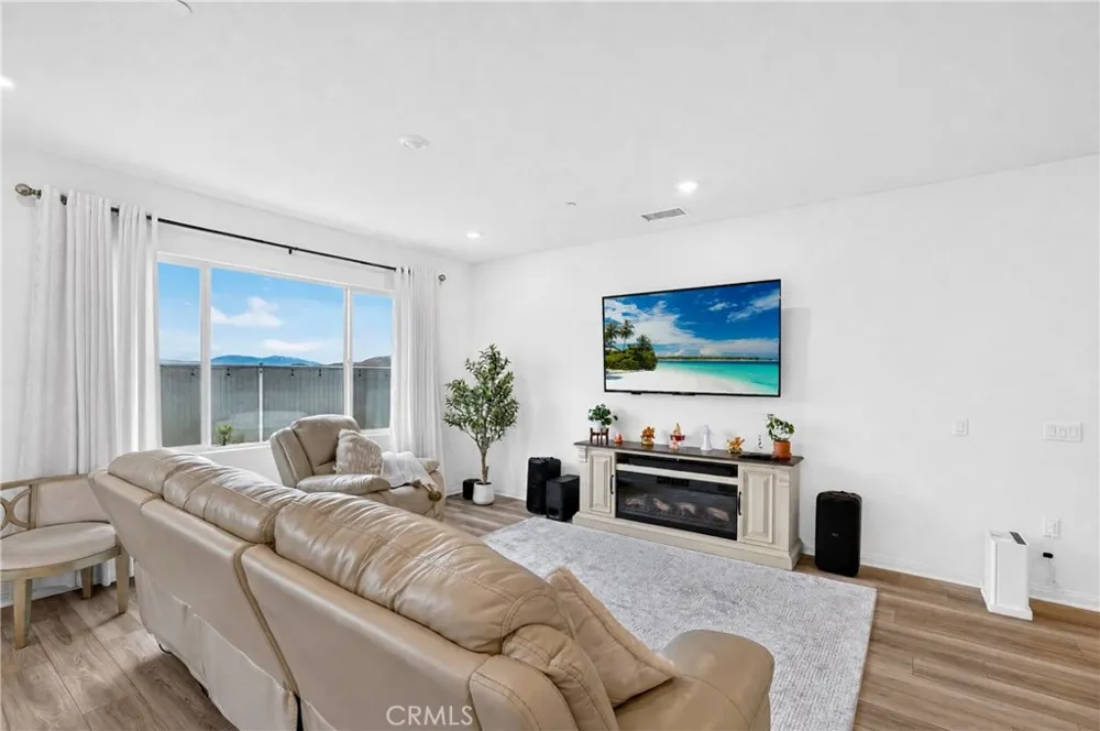 12768 Fuji Circle Corona, CA 92883