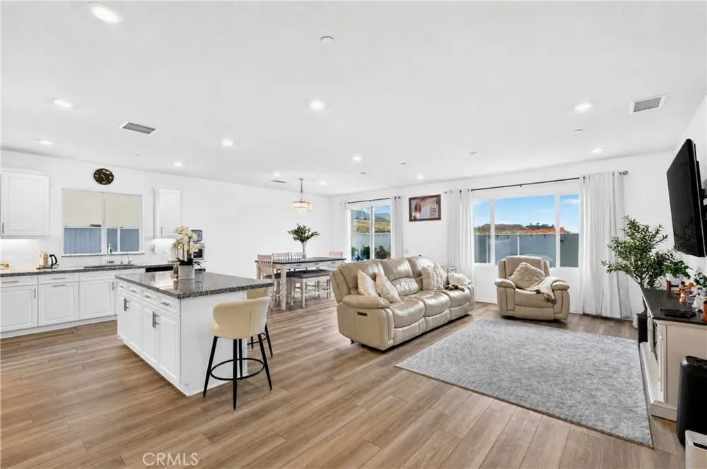 12768 Fuji Circle Corona, CA 92883