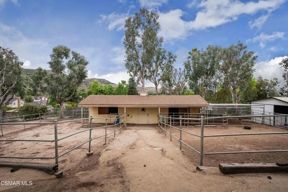 351 Buckboard Circle Simi Valley, CA 93065