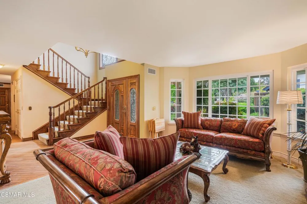351 Buckboard Circle Simi Valley, CA 93065