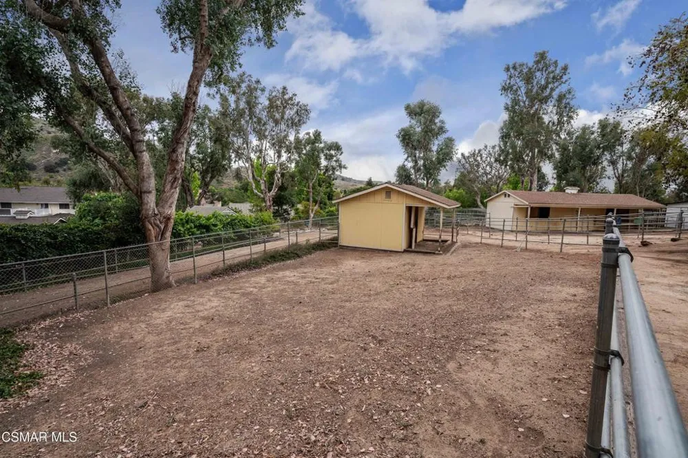 351 Buckboard Circle Simi Valley, CA 93065